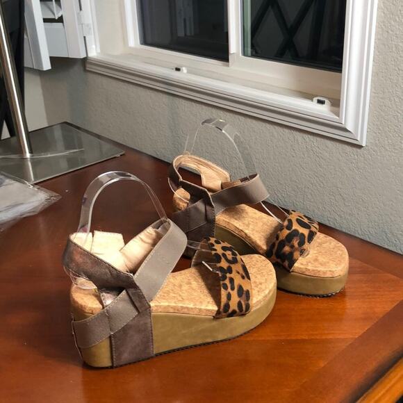 Non brand wedge platform sandal leopard print metallic sheen straps sz 9 summer - Picture 3 of 9